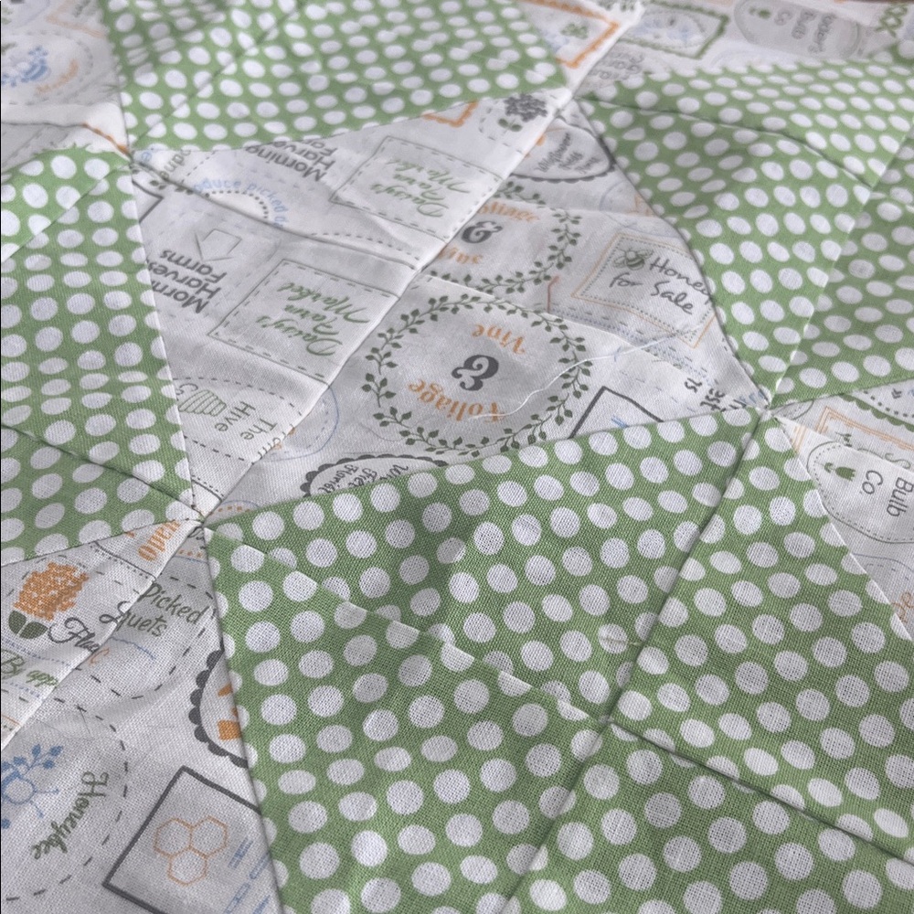 Green Polka Dot Quilt little doll or wall Top - Picture 3 of 4